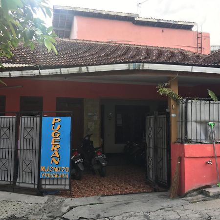 Destiny House Otel Yogyakarta Dış mekan fotoğraf