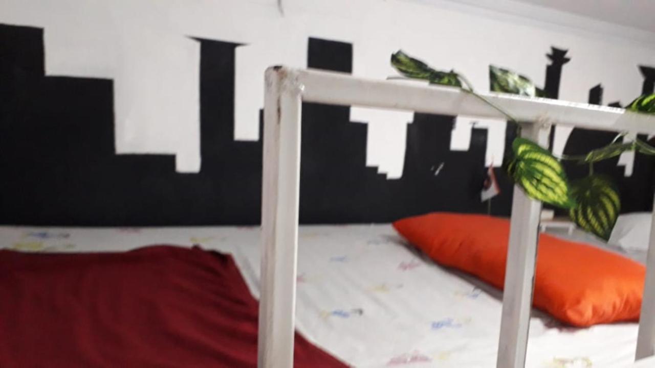 Destiny House Otel Yogyakarta Dış mekan fotoğraf