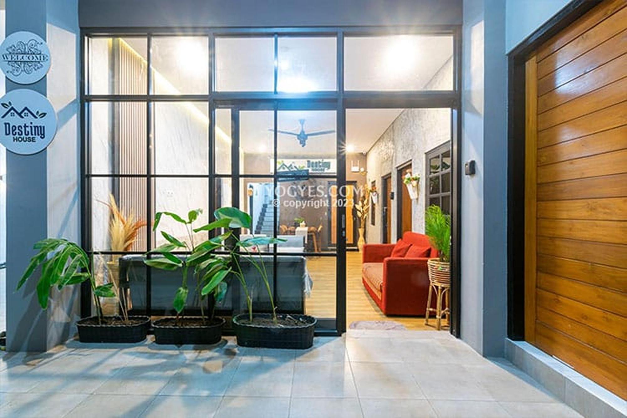 Destiny House Otel Yogyakarta Dış mekan fotoğraf