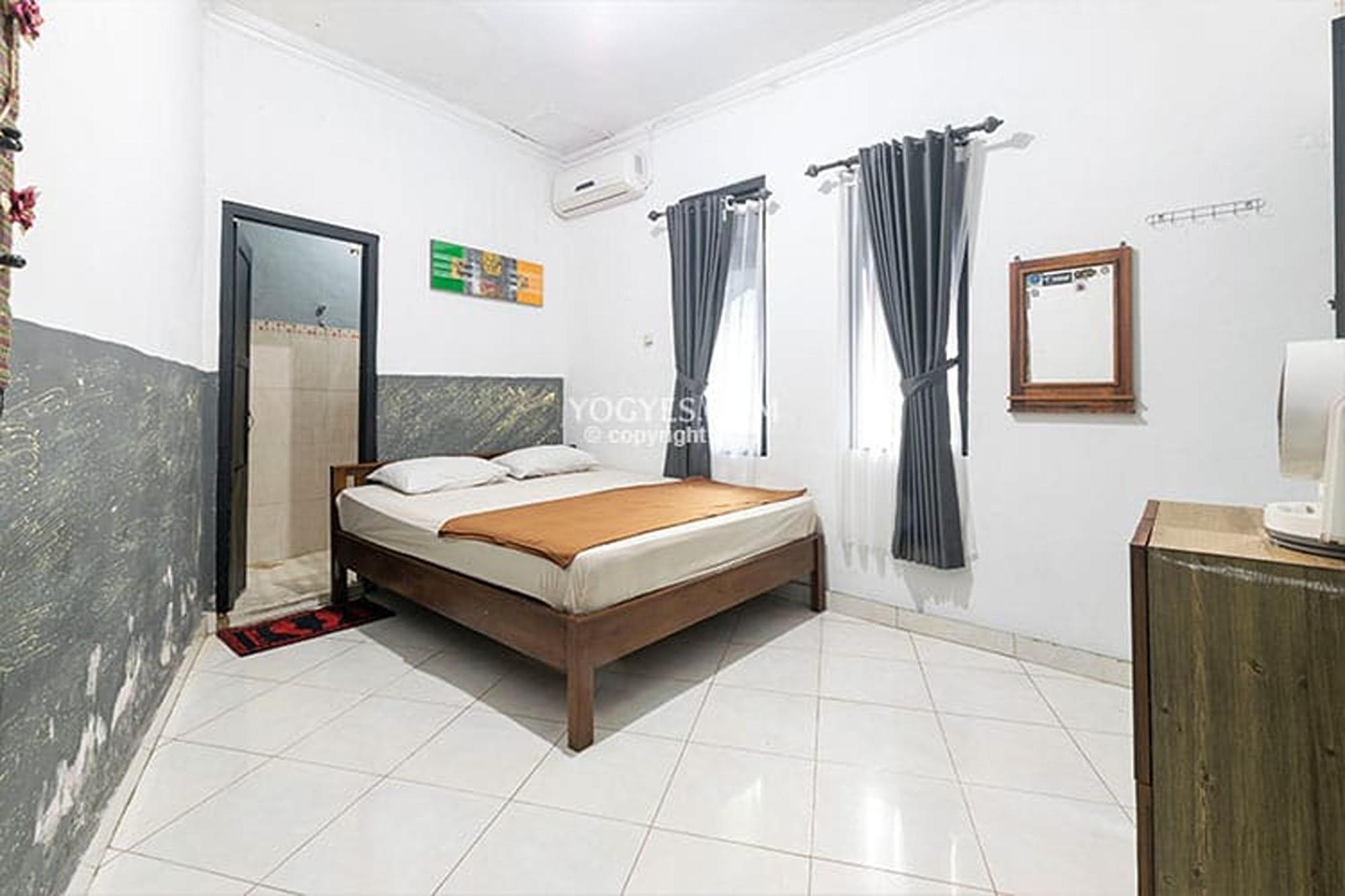 Destiny House Otel Yogyakarta Dış mekan fotoğraf