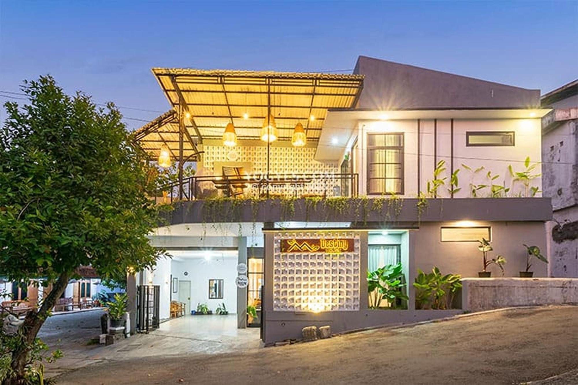 Destiny House Otel Yogyakarta Dış mekan fotoğraf